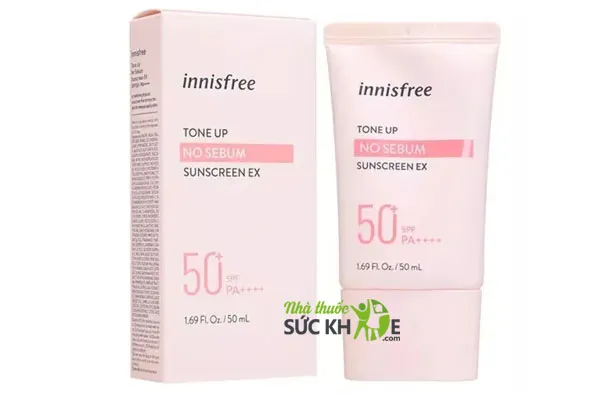 Kem chống nắng kiềm dầu nâng tone Innisfree No Sebum SPF50+ PA+++