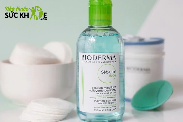 Nước tẩy trang cho da thường Bioderma xanh